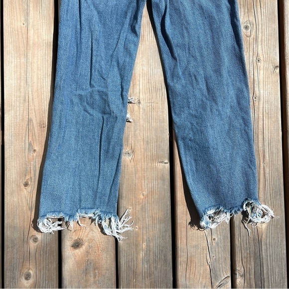 We The Free Distressed Denim Mid Rise Straight Leg Frayed Hem Ankle Jeans - Picture 7 of 10
